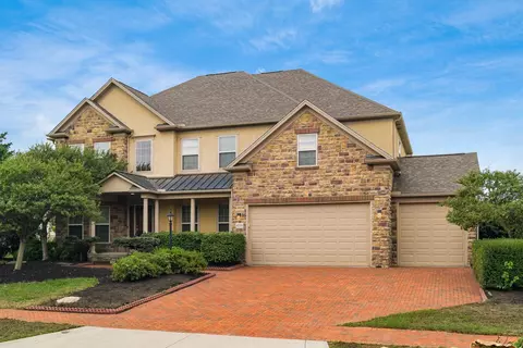 4558 Hirth Hill Rd E, Grove City, OH 43123