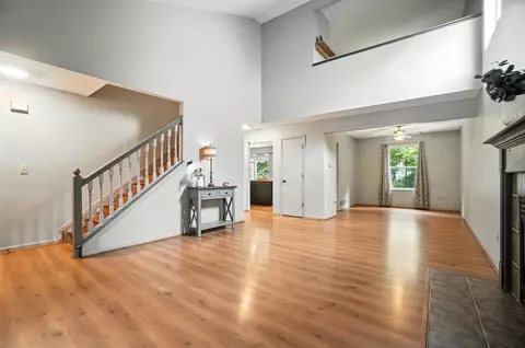 Living - 172 Beech Dr, Delaware, OH 43015 photo 4 of 8