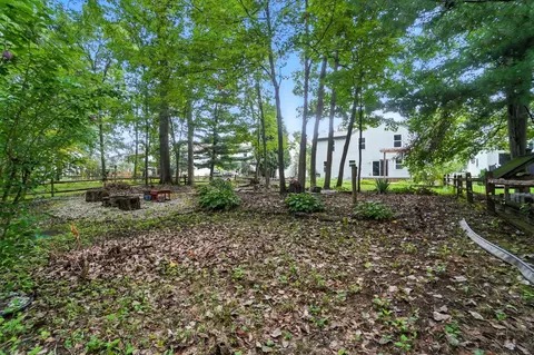 Exterior - 172 Beech Dr, Delaware, OH 43015 photo 21 of 23