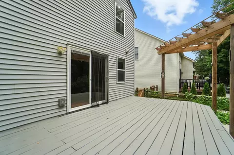 Exterior - 172 Beech Dr, Delaware, OH 43015 photo 8 of 23