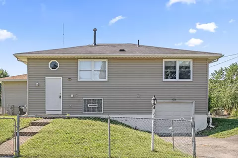 767 Bradwell Dr, Columbus, OH 43207