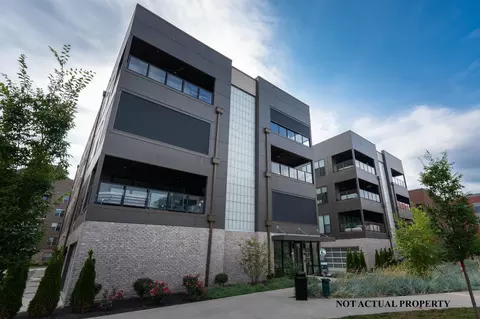 2867 Kobuk Dr #403, Columbus, OH 43228