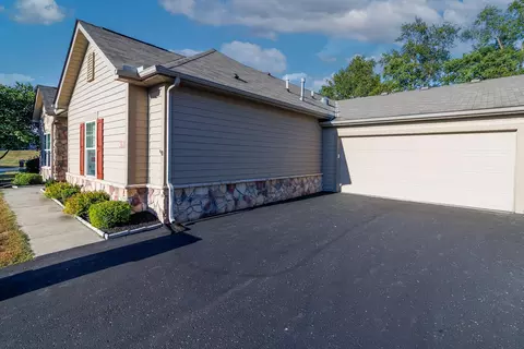 95 Jonathan Dr, Heath, OH 43056 photo 11