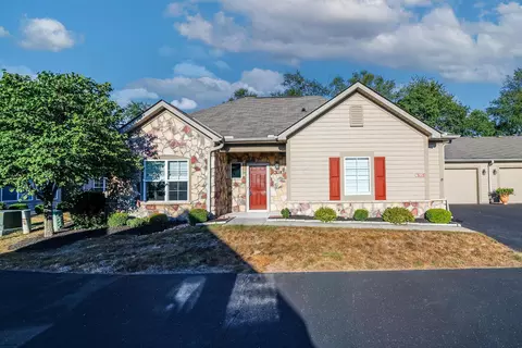 95 Jonathan Dr, Heath, OH 43056