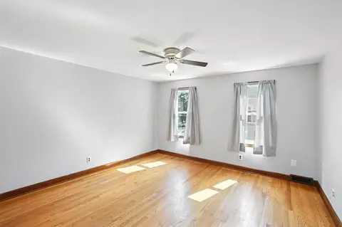 Bedroom - 123 E 3rd St, Springfield, OH 45504 photo 5 of 7