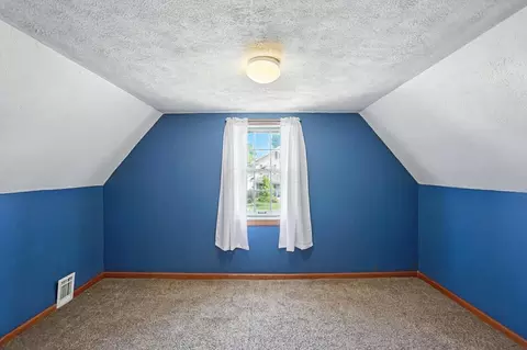 Bedroom - 123 E 3rd St, Springfield, OH 45504 photo 3 of 7