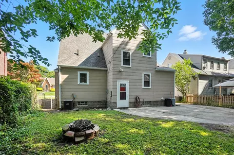 Exterior - 123 E 3rd St, Springfield, OH 45504 photo 4 of 7