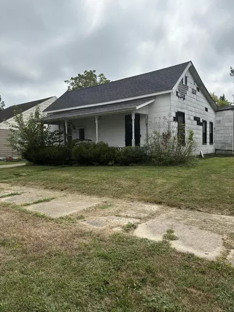 513 E Paint St, Washington Court House, OH 43160