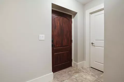 Entry Way - 5884 Dunheath Loop, Dublin, OH 43016 photo 2 of 3