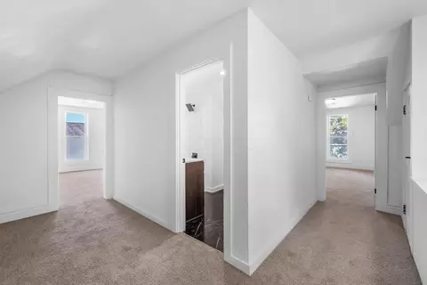 Entry Way - 332 Quarry St, Marion, OH 43302 photo 2 of 3