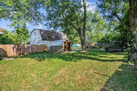Exterior - 332 Quarry St, Marion, OH 43302 photo 6 of 8