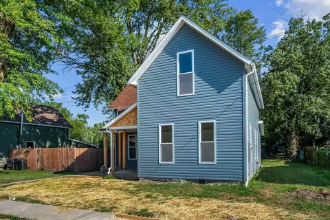 Exterior - 332 Quarry St, Marion, OH 43302 photo 3 of 8