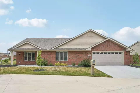 1275 Timber Wood Dr, Marysville, OH 43040