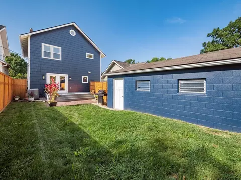 Exterior - 126 E Como Ave, Columbus, OH 43202 photo 6 of 11