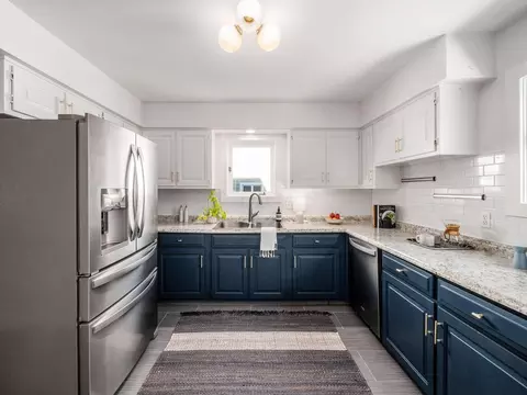 Kitchen - 126 E Como Ave, Columbus, OH 43202 photo 1 of 4