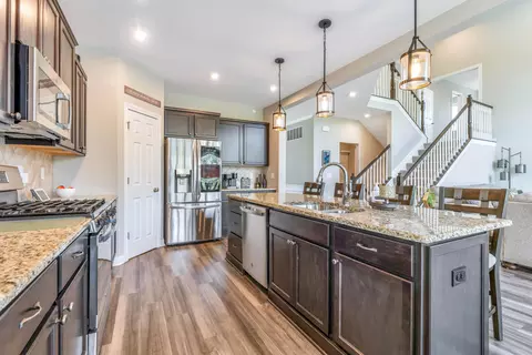 Kitchen - 6894 Streamside Dr, Galena, OH 43021 photo 3 of 4