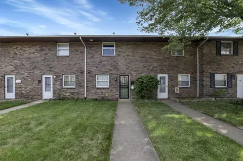 1226 Woodbrook Cir W UNIT D, Columbus, OH 43223