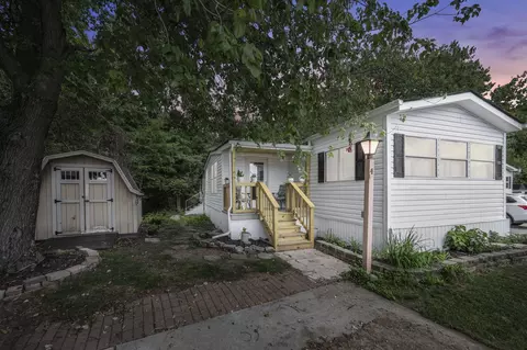4 Ravine Ridge Dr, Delaware, OH 43015