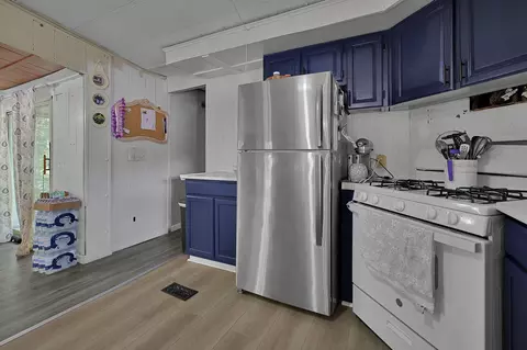 Kitchen - 4 Ravine Ridge Dr, Delaware, OH 43015 photo 2 of 3