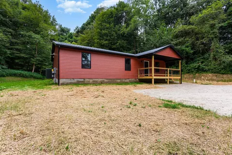 10947 Graffis Rd SE, Bremen, OH 43107