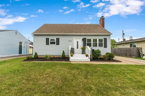 2840 Brookpark Cir, Grove City, OH 43123