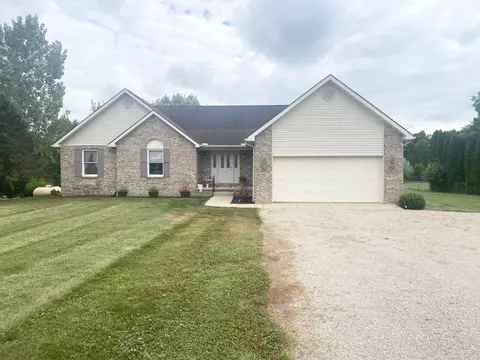 7057 Tarlton Rd, Circleville, OH 43113