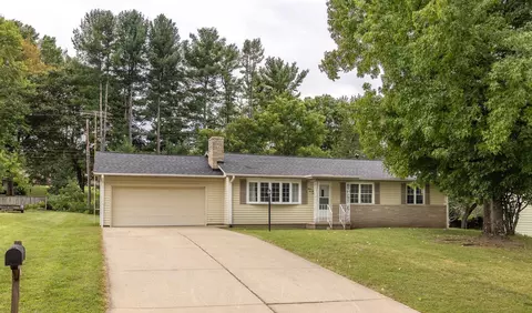 1572 Lynn Dr, Lancaster, OH 43130