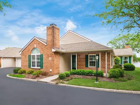 495 Chardonnay Ln, Lewis Center, OH 43035