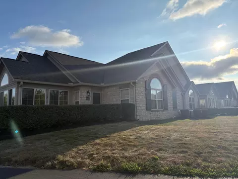 1315 Cascade Dr #15, Grove City, OH 43123