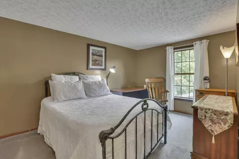 Bedroom - 5263 Whitegate Ct, Dublin, OH 43016 photo 5 of 9