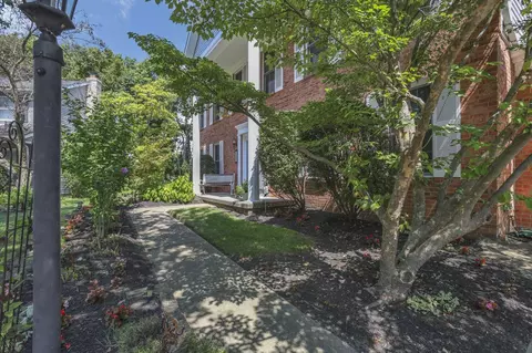 Exterior - 5263 Whitegate Ct, Dublin, OH 43016 photo 7 of 24