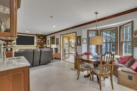 Dining - 5263 Whitegate Ct, Dublin, OH 43016 photo 1 of 4
