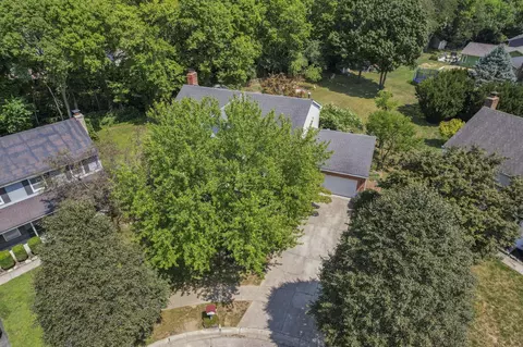 View/Area - 5263 Whitegate Ct, Dublin, OH 43016 photo 2 of 12