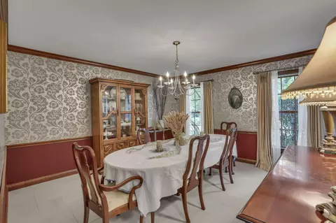 Dining - 5263 Whitegate Ct, Dublin, OH 43016 photo 2 of 4