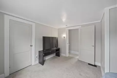 202 Williams Rd, Columbus, OH 43207 photo 23