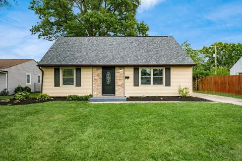 324 Sturbridge Rd, Columbus, OH 43228