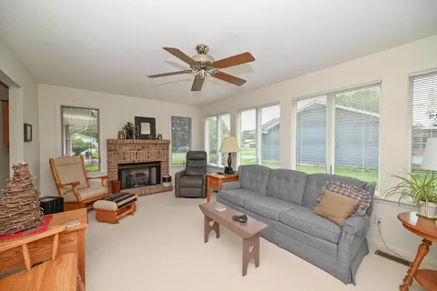 1085 Bexley Ave, Marion, OH 43302 photo 16