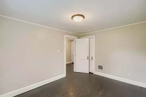 Bedroom - 19 E Castle Rd, Columbus, OH 43207 photo 6 of 6