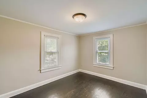 Bedroom - 19 E Castle Rd, Columbus, OH 43207 photo 5 of 6