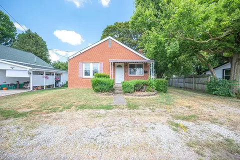 130 Rosewood Ave, Circleville, OH 43113