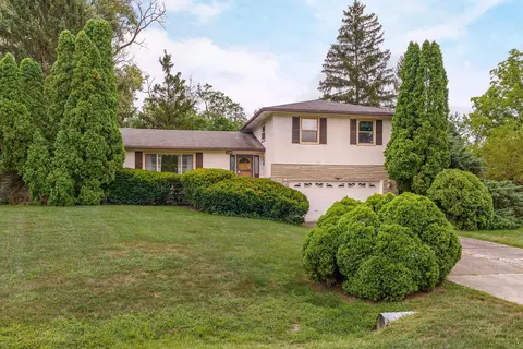 6297 Barberry Holw, Columbus, OH 43213