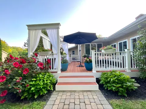 8950 Easton Dr, Pickerington, OH 43147