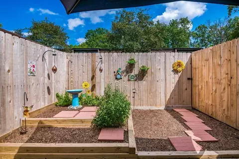 379 Shell Ct E, Columbus, OH 43213 photo 24