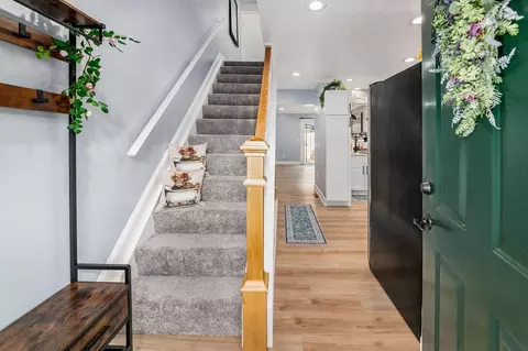 379 Shell Ct E, Columbus, OH 43213 photo 6