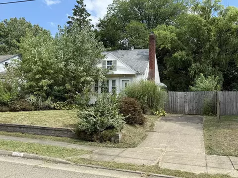 3510 Arnold Ave NW, Canton, OH 44709