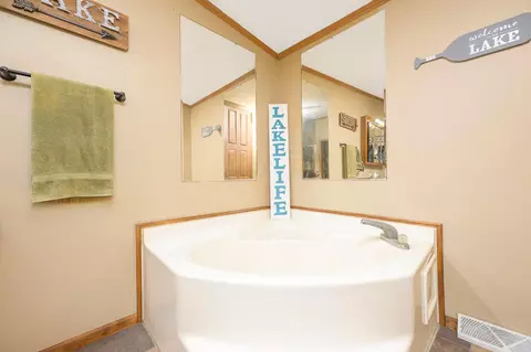 11518 Kickapoo Path, Lakeview, OH 43331 photo 13