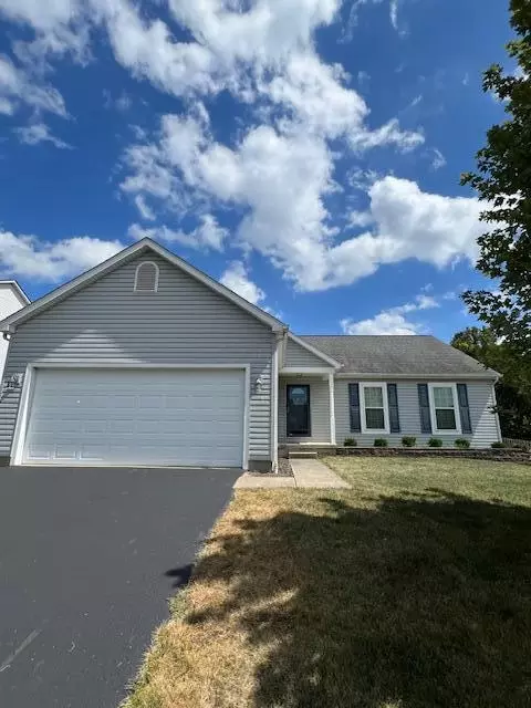1632 Bush Hill Dr, Lancaster, OH 43130