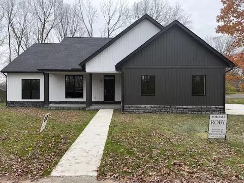 34 Prospect St, Delaware, OH 43015