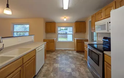 4355 Maize Rd, Columbus, OH 43224