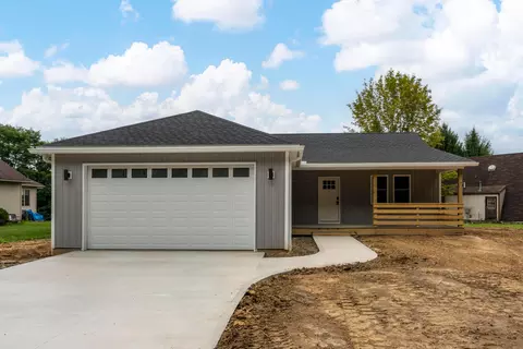 956 Valleywood Heights Dr, Howard, OH 43028